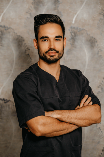 dr. Márton Alpár